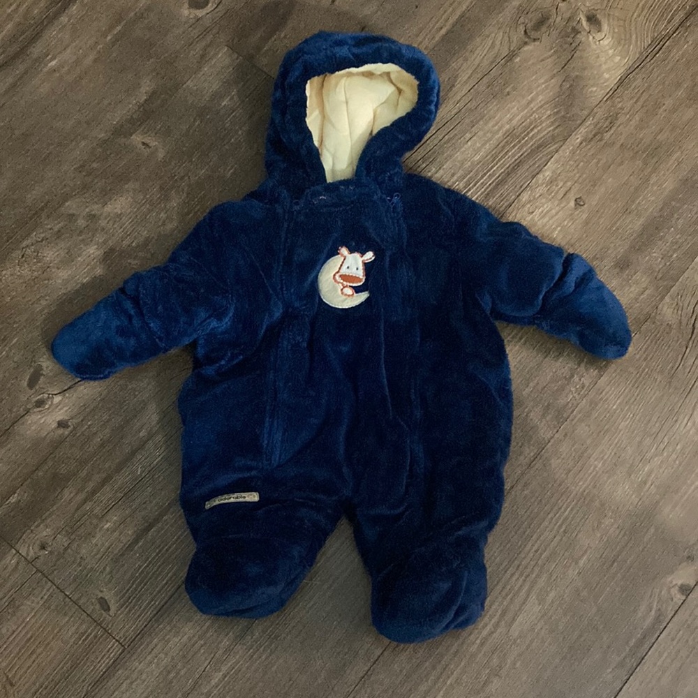 Carter’s plush snow suit, pram suit 0-3 months